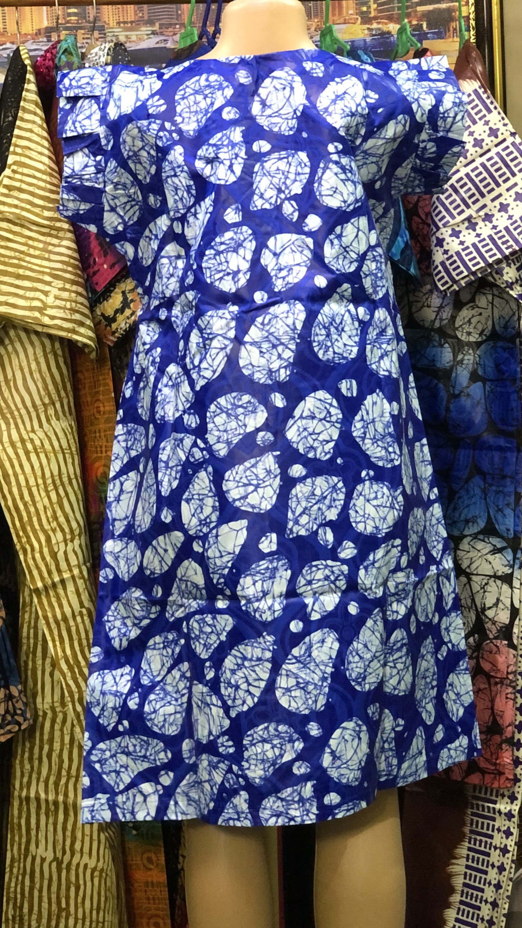 A-shape gown (0100)